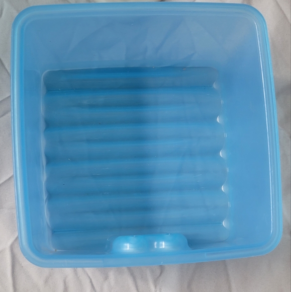 Tupperware Fridgesmart Container - Picture 2 of 4